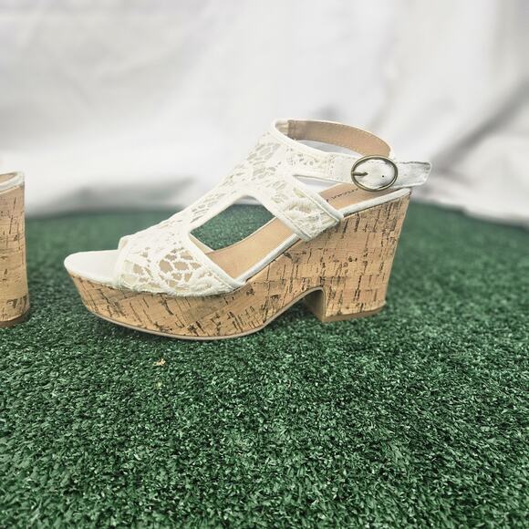 American Eagle Lace Strap Peep Toe Wedge Women’s Shoes Cork Bottom Cream Size 9 - Picture 5 of 9